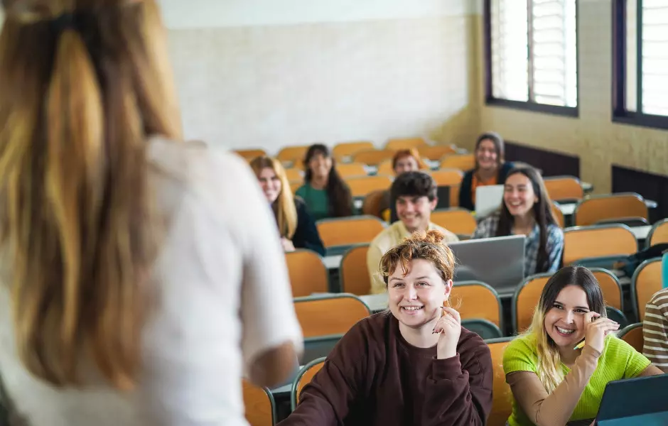 Nurturing Futures: Schools in Somerset, Calgary